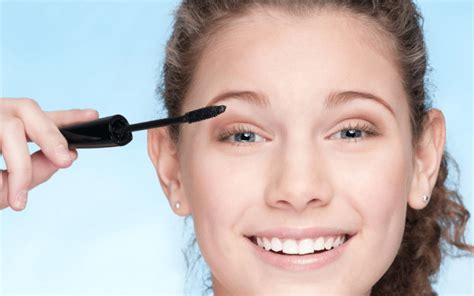 Intensify Your Lashes with Wonderwand's Magic Wand